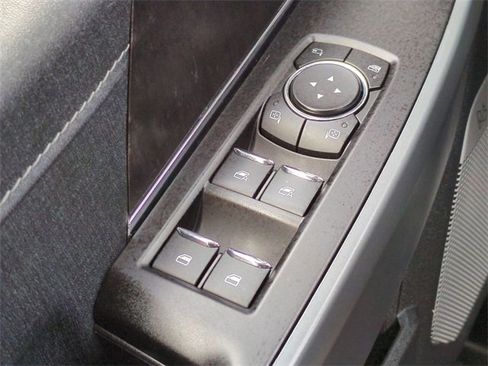 Certified 2022 Ford F150 Lariat w/ Equipment Group 501A Mid image 24