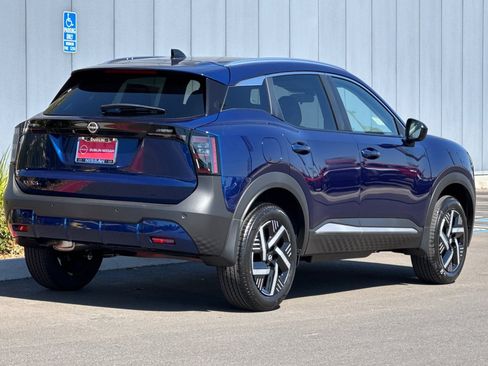 New 2026 Nissan Kicks SV image 4