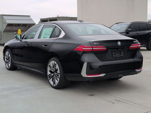 New 2026 BMW 530i xDrive 530i xDrive w/ Premium Package image 9