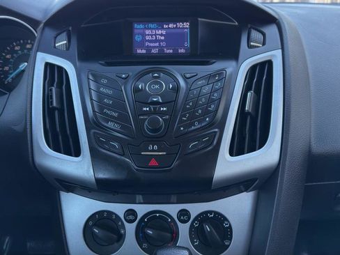 Used 2013 Ford Focus SE image 16