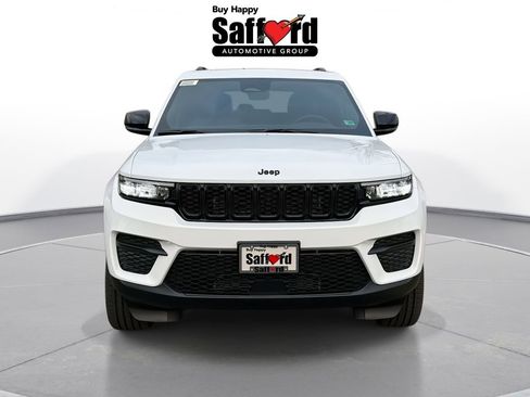 New 2025 Jeep Grand Cherokee Altitude AWD/4WD image 11