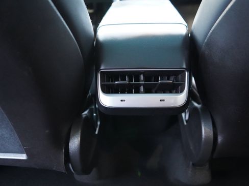 Used 2020 Tesla Model Y Performance image 72