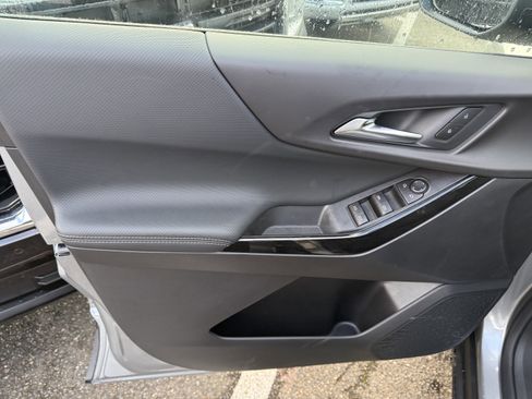 New 2026 Chevrolet Equinox LT image 16