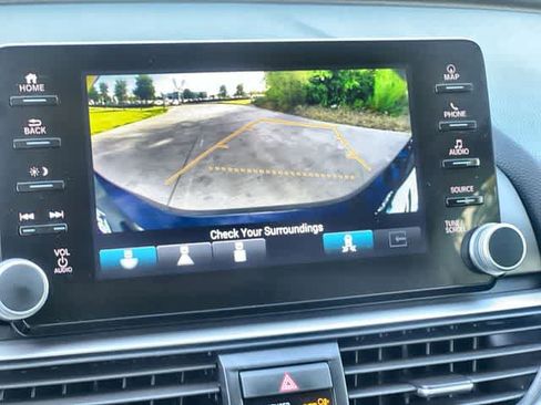Used 2022 Honda Accord Touring image 26
