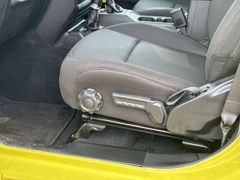 Used 2023 Jeep Wrangler Sahara image 16