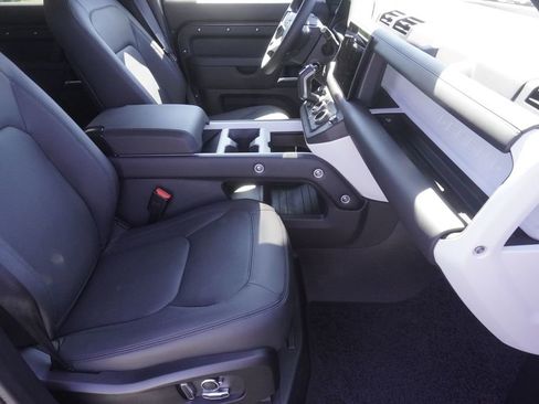 New 2025 Land Rover Defender 130 S image 23