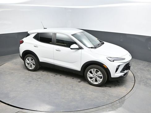 Used 2025 Buick Encore GX Preferred image 24