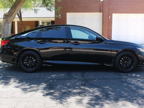 Used 2021 Honda Accord Sport Special Edition image 3