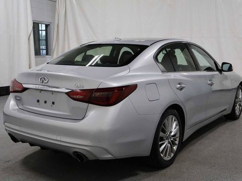 Used 2019 INFINITI Q50 Luxe w/ Essential Package (3.0T Luxe) AWD/4WD image 9