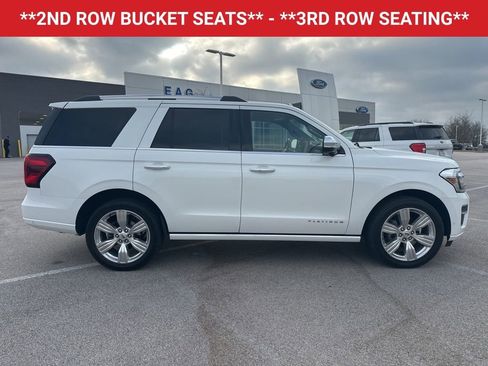Used 2024 Ford Expedition Platinum image 10