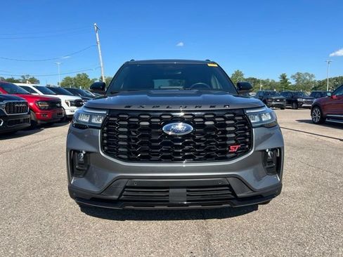 Certified 2025 Ford Explorer ST AWD/4WD image 2