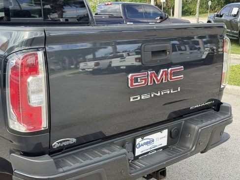 Used 2021 GMC Canyon Denali RWD image 10