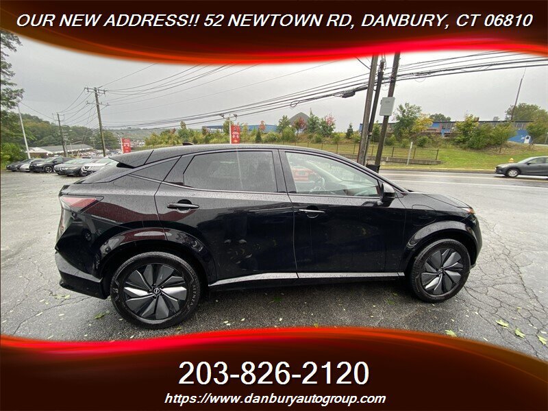 Used 2025 Nissan Ariya AWD image 7