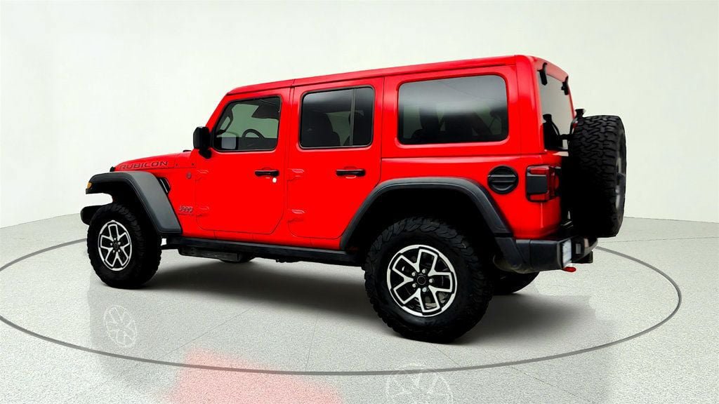 Used 2026 Jeep Wrangler Unlimited Rubicon AWD/4WD image 7