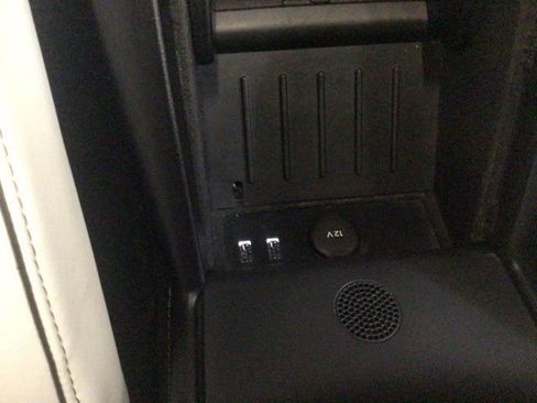 Used 2016 Tesla Model X Performance AWD/4WD image 20