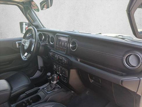 Used 2023 Jeep Wrangler Unlimited Sahara w/ Cold Weather Group AWD/4WD image 21