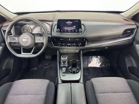 Used 2022 Nissan Rogue SV image 11