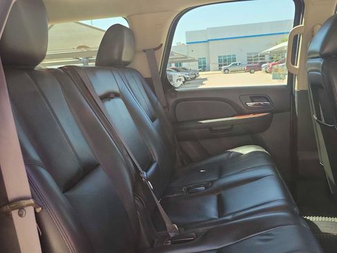 Used 2014 Chevrolet Tahoe LT w/ Texas Edition RWD image 17