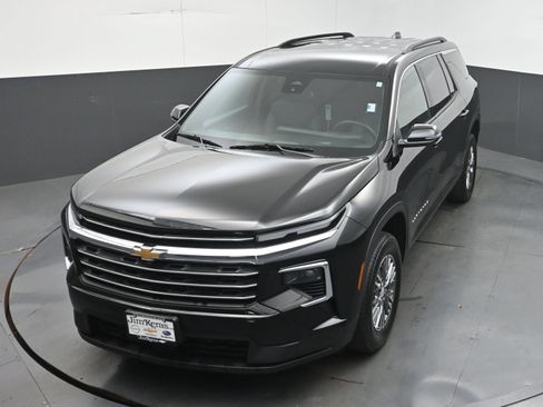 Certified 2026 Chevrolet Traverse LT FWD image 36