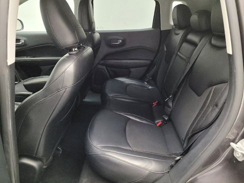 Used 2020 Jeep Compass Latitude w/ Popular Equipment Group image 18