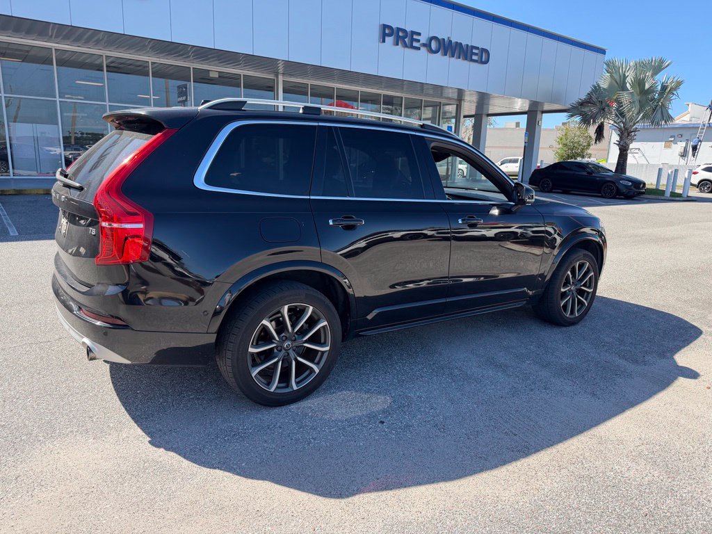 Used 2018 Volvo XC90 T5 Momentum w/ Convenience Package FWD image 3
