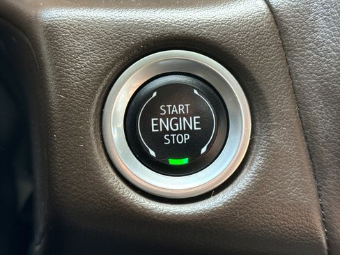 Used 2024 Chevrolet Suburban LT image 29