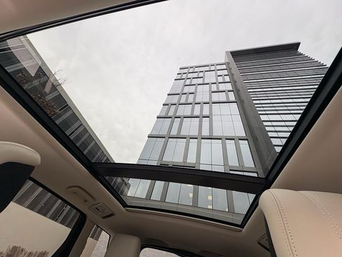 Used 2022 Land Rover Range Rover Sport HSE Silver Edition image 24