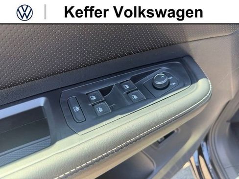 New 2026 Volkswagen Atlas SE AWD/4WD image 15