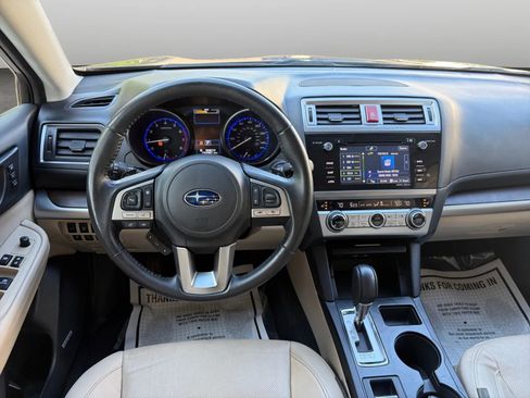 Used 2017 Subaru Outback 2.5i Limited AWD/4WD image 22