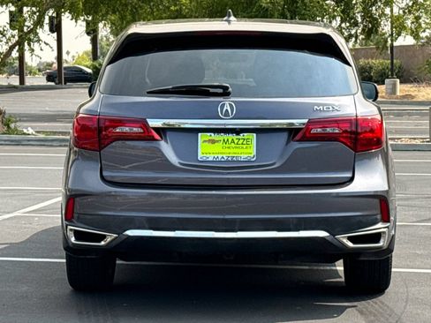 Used 2018 Acura MDX w/ Technology Package FWD image 12