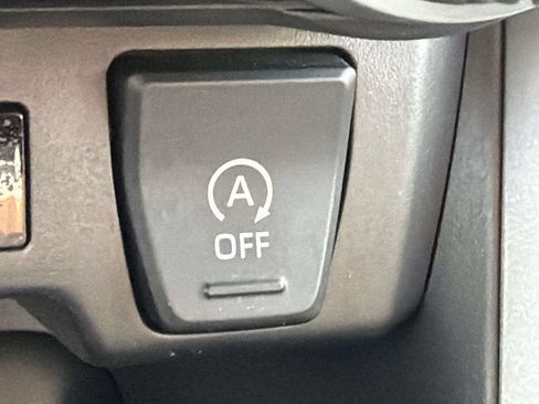 Certified 2025 Toyota RAV4 LE FWD image 21