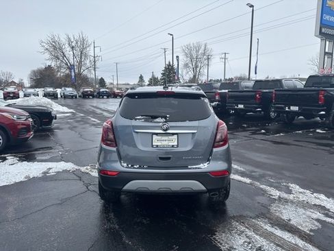 Used 2019 Buick Encore Preferred image 4