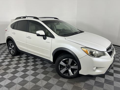 Used 2014 Subaru Crosstrek Touring image 2