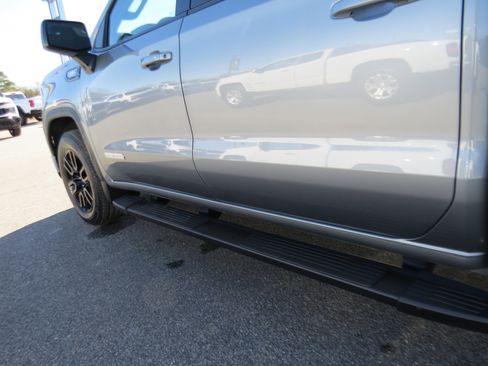 Used 2025 GMC Sierra 1500 Elevation w/ LPO, Elevation Black Package image 13