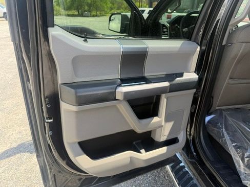 Used 2019 Ford F150 4x4 SuperCrew image 9