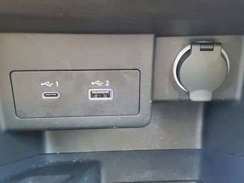 Certified 2023 Nissan Kicks SV image 29