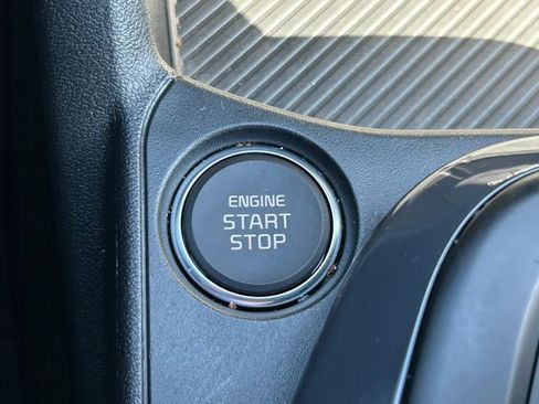 Used 2025 Kia K4 EX image 22