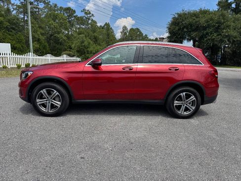 Used 2019 Mercedes-Benz GLC 300 4MATIC image 3