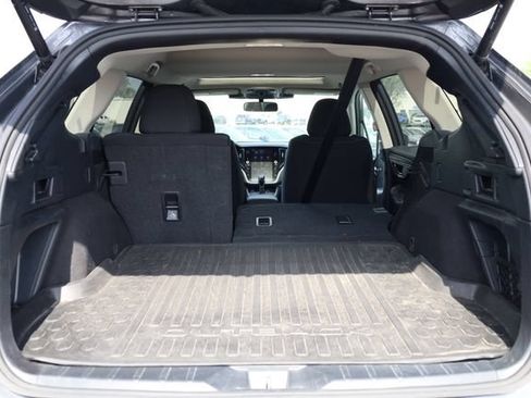 Used 2025 Subaru Outback Premium AWD/4WD image 29
