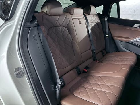 Used 2023 BMW X6 xDrive40i w/ M Sport Package AWD/4WD image 25