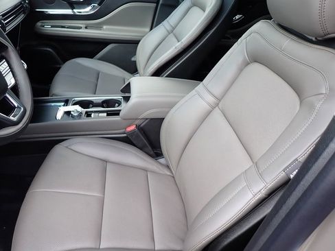 New 2026 Lincoln Corsair Reserve w/ Jet Appearance Package image 15