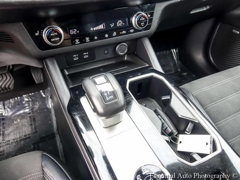 Used 2025 Mitsubishi Outlander SE AWD/4WD image 20