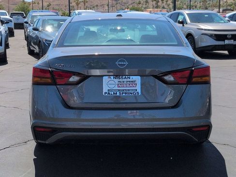 Used 2025 Nissan Altima 2.5 S FWD image 4
