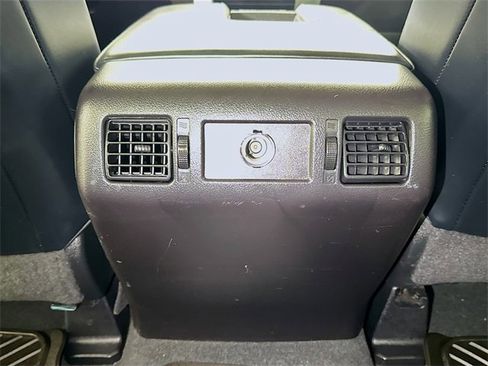 Used 2016 Toyota Tundra Platinum image 25