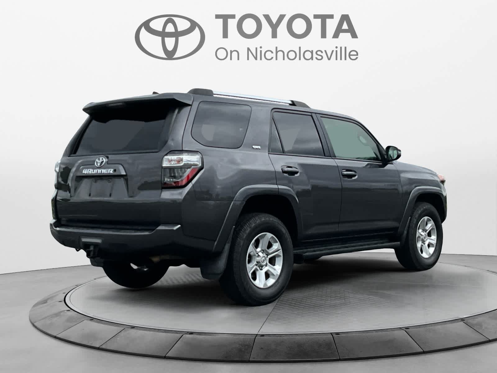 Used 2019 Toyota 4Runner SR5 Premium AWD/4WD image 5