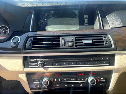 Used 2014 BMW 528i xDrive Sedan image 19