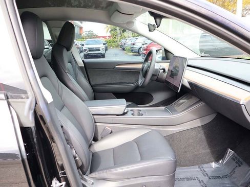 Used 2023 Tesla Model Y Long Range image 30