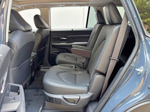 Used 2024 Toyota Grand Highlander FWD image 43
