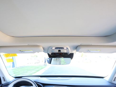 Used 2022 Volvo XC90 T6 Momentum w/ Advanced Package image 30