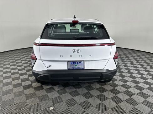 Used 2024 Hyundai Kona SE AWD/4WD image 6